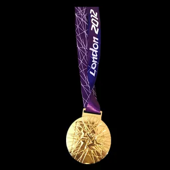 1 ks Zlaté medaily pre športovcovi ocenenia rôzne rokov pozlátené znak s stuhy medaily
