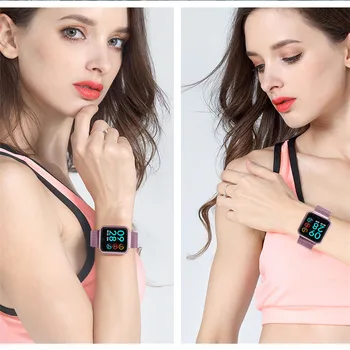 F68 SmartWatch 38mm Farebný Displej Bluetooth Šport Kapela Milanese Kovový remienok Inteligentný Náramok hodiniek pre Apple IPhone IOS Android