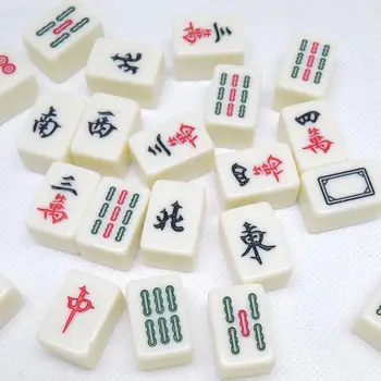 Čínsky Očíslované Veľké Akryl Dlaždice Prenosné Rezbárstvo Cestovné Mahjong 2CM Premium Mahjong Nastaviť 144 Pre Rodiny Strany Stolové Hry